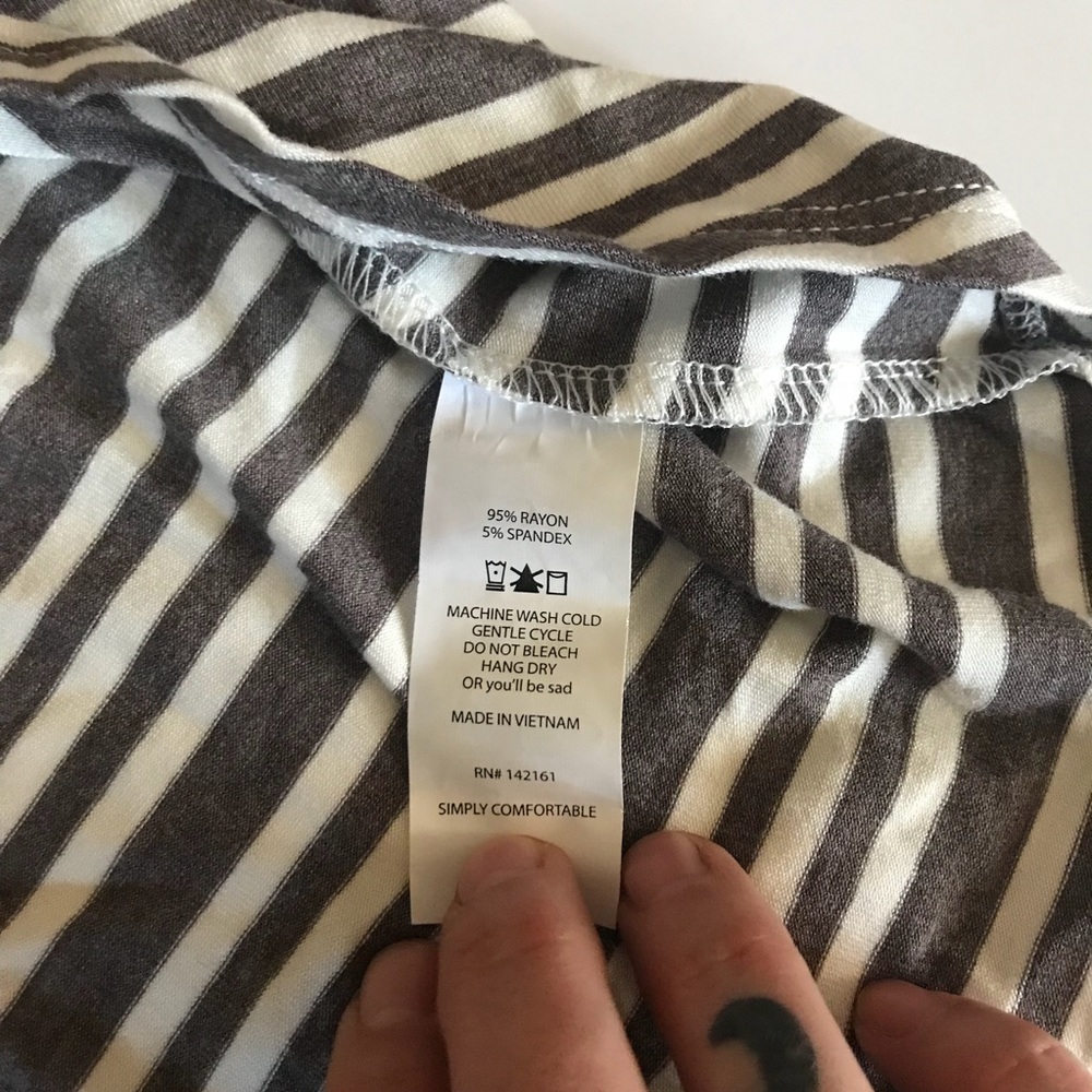 LuLaRoe Perfect Tee Grey/beige strip Size XS - Picture 6 of 6